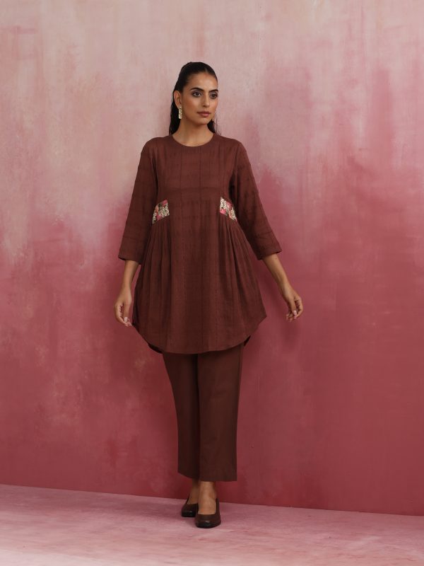 trueBrowns Brown Cotton Dobby Kurta Co-ord set Online now