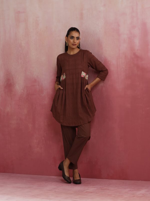 trueBrowns Brown Cotton Dobby Kurta Co-ord set Online now