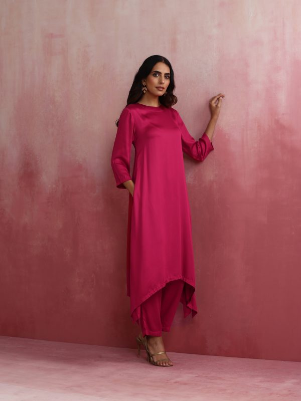 trueBrowns Magenta Highlow Modal Kurta Set Online